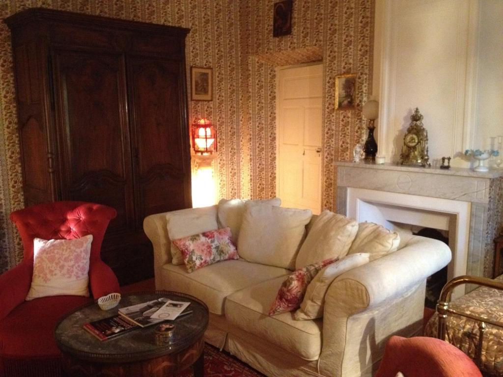 B&B Domaine Le Clos Du Pavillon Brignoles Rum bild